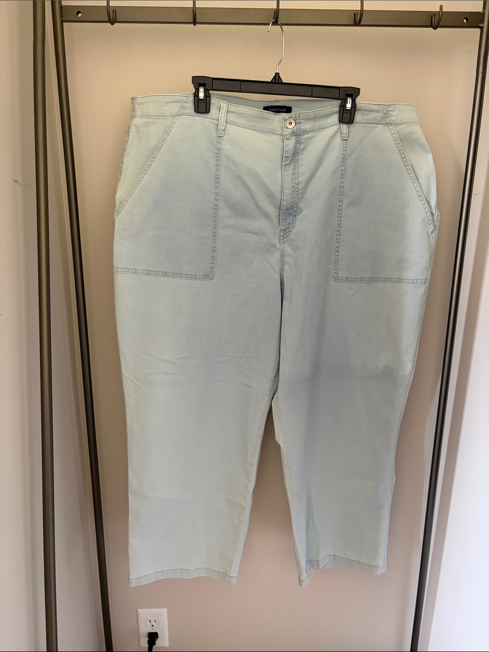Sanctuary Light Blue Cropped Jeans with Patch Pockets